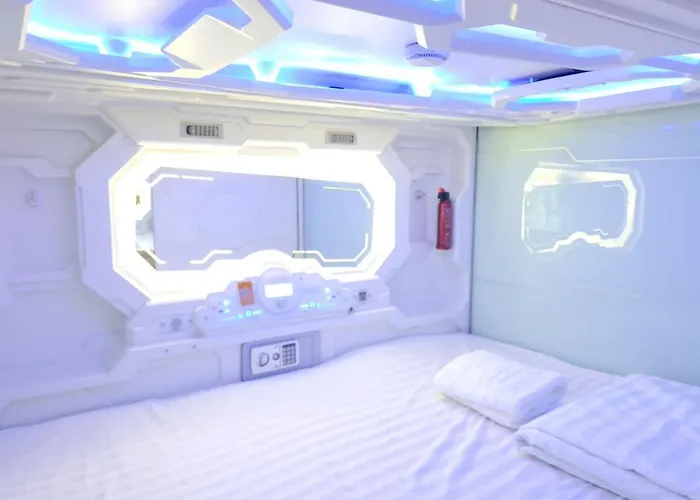 Capsule Riverside